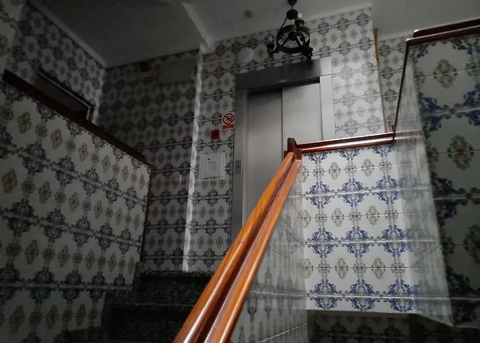 Residencial Trinas 2 בית הארחה גימראייש